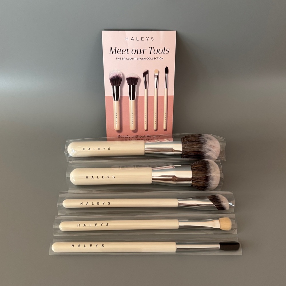 HALEYS Beauty Makeup The Brilliant Brush Collection 5-Piece Set